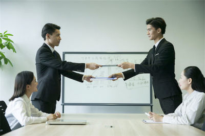 技術(shù)轉(zhuǎn)讓合同有效期內(nèi)的后續(xù)改進(jìn) 權(quán)利歸屬與協(xié)作機(jī)制